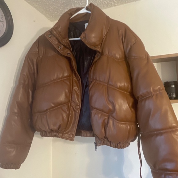 Zara - Picture 2 of 2